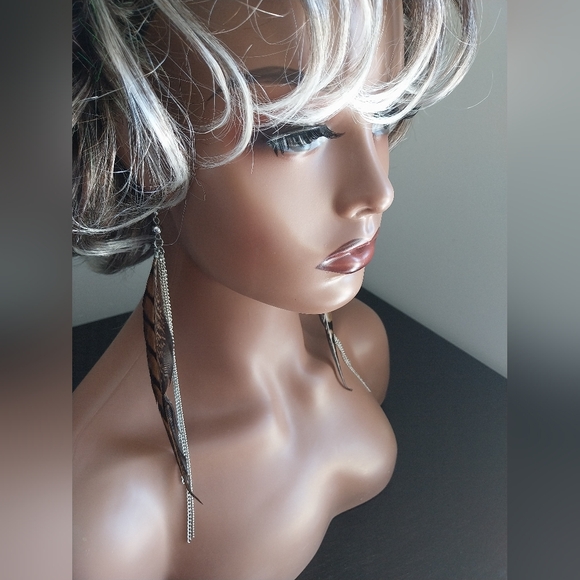 Earrings with Silver Chain - Picture 2 of 9